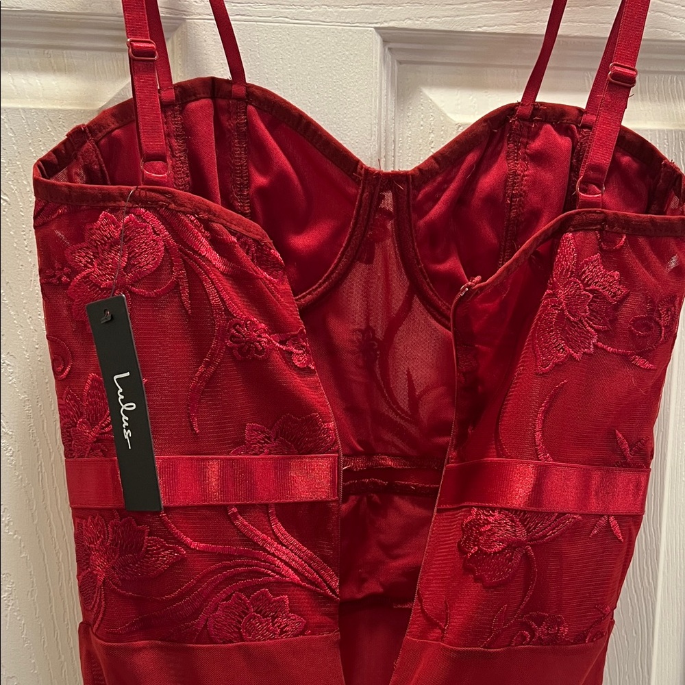 NWT Lulu's Deep Red Lace Bodysuit - Picture 9 of 10